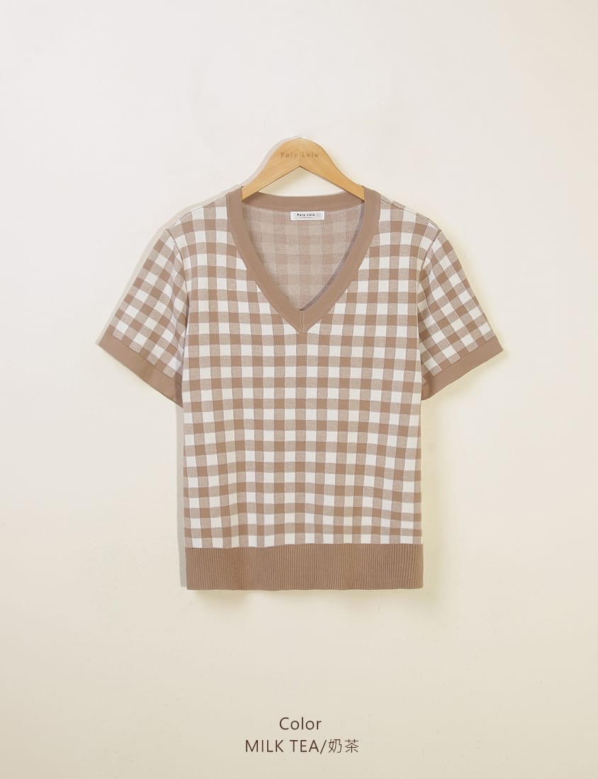 Plaid V-Neck Knit Plus Size Short Sleeve Top