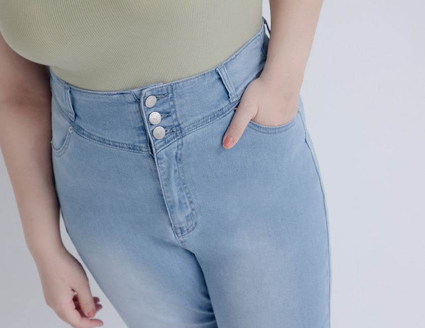 Cooling Tech Slim Fit Plus Size Jeans