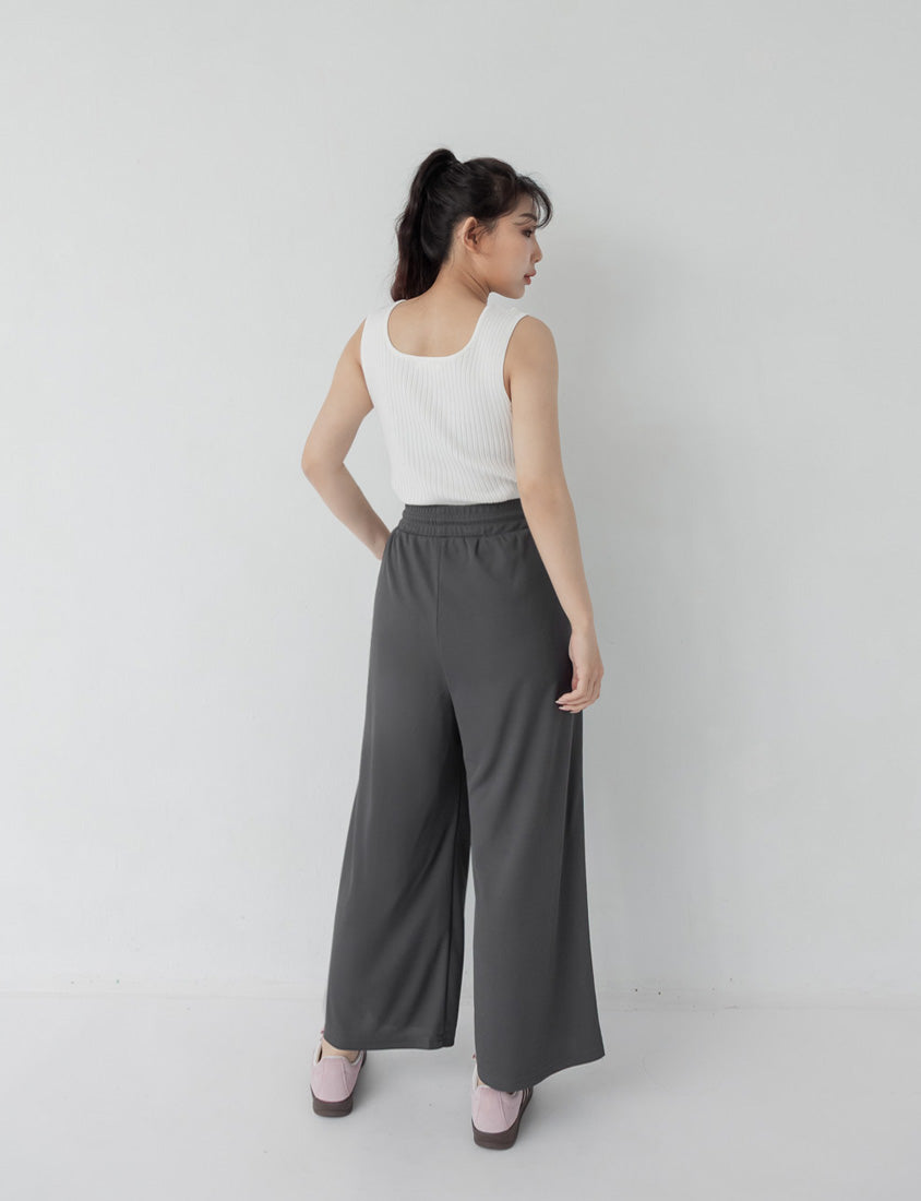 Hip-Contouring Slim Plus Size Wide Leg Pants (Short)
