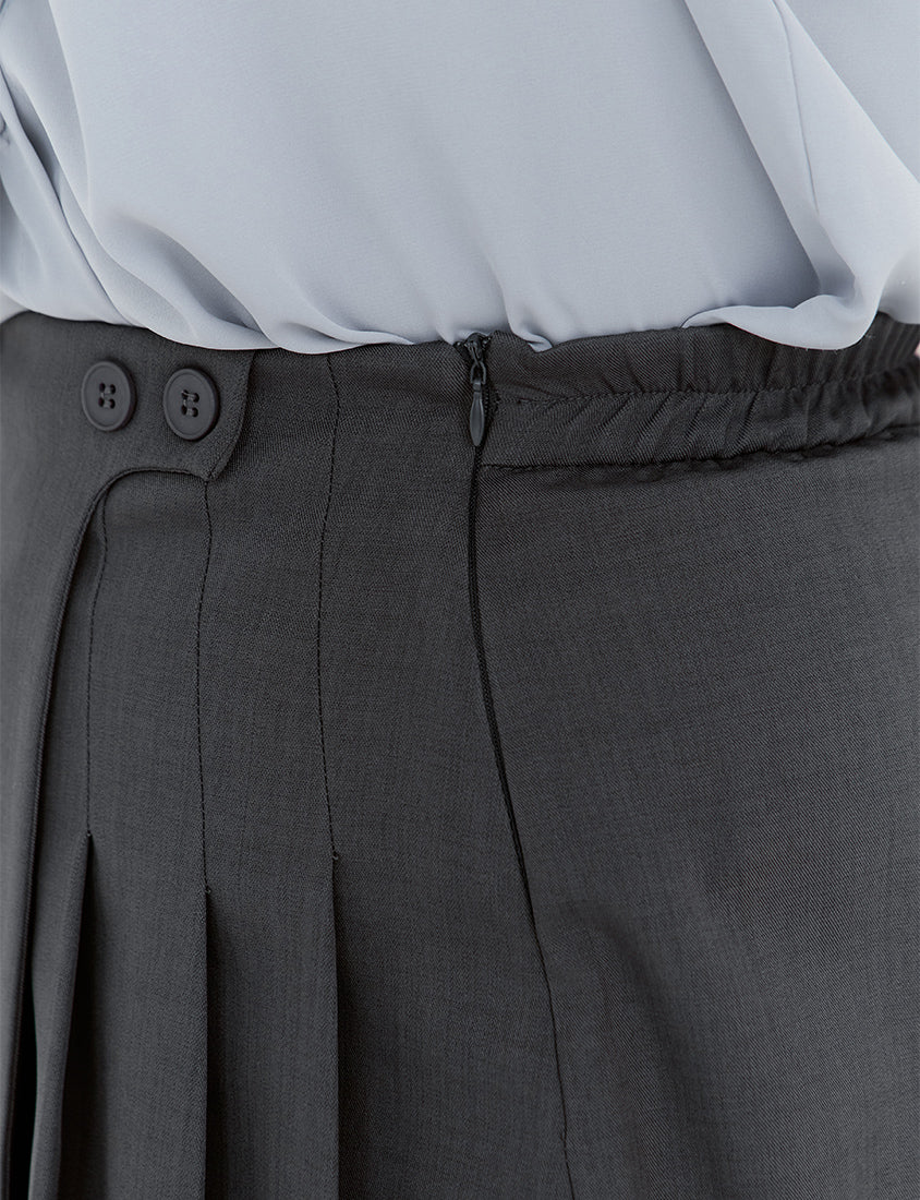 MISS. Slim Fit Asymmetrical Pleated Plus Size Mini Skirt