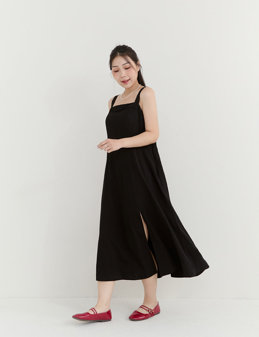 MISS. Minimalist Adjustable Strap Plus Size Maxi Dress