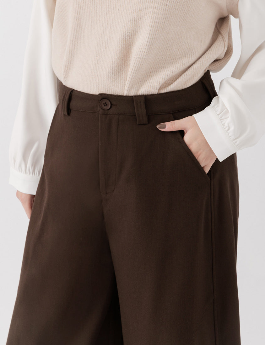 Elastic-Back Curved-Leg Plus Size Trousers