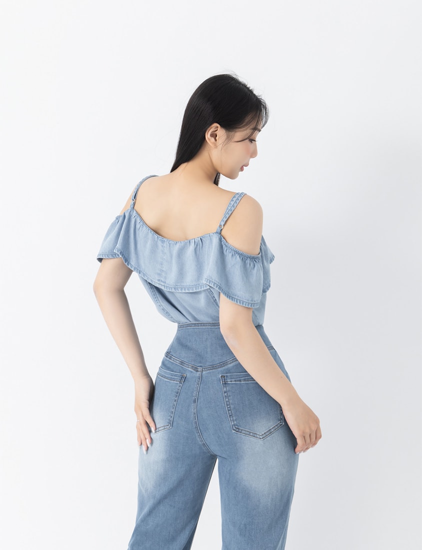Slimming V-Waist Plus Size Flare Jeans