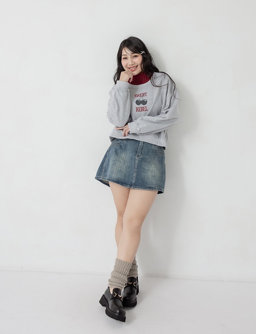 Cute Cherry Raw-Edge Oversized Sweatshirt
