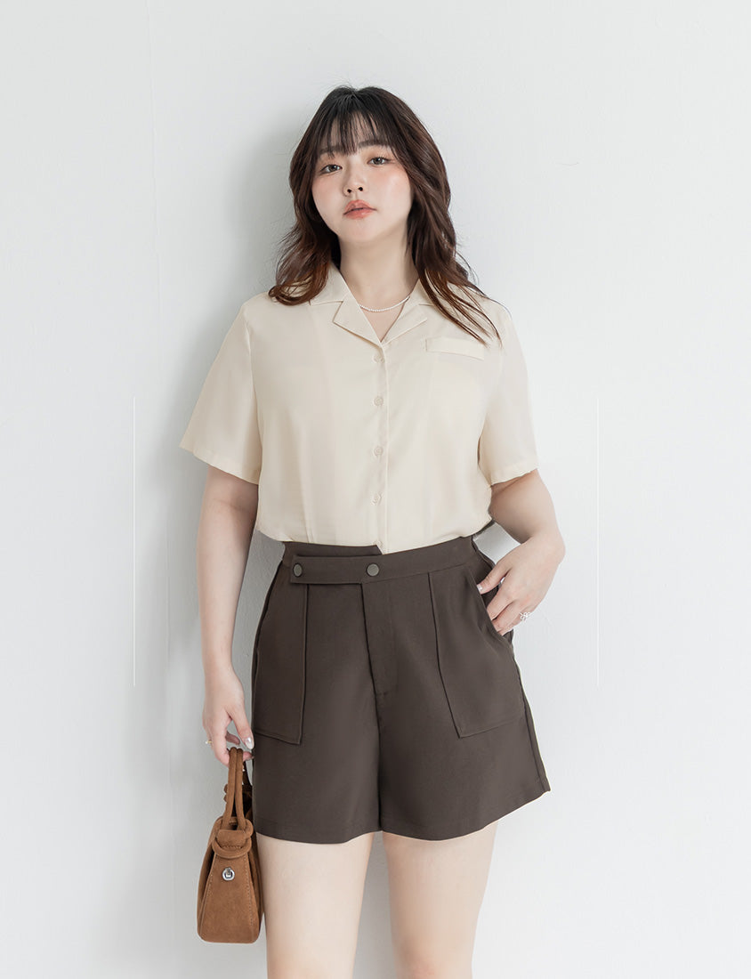 MISS. Minimal Textured Cuban Collar Plus Size Shirt