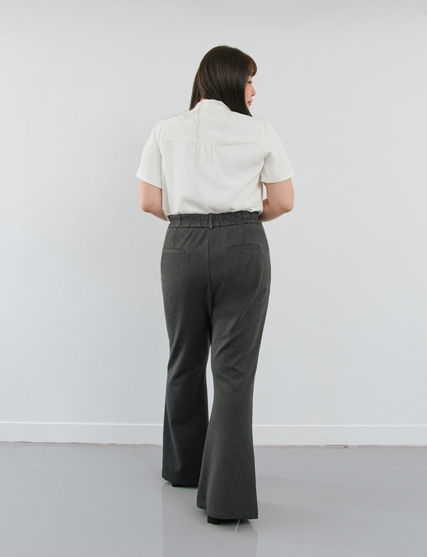MISS. Apple-Shaped Friendly! Perfect Fit Slit Plus Size Flare Tailored Pants