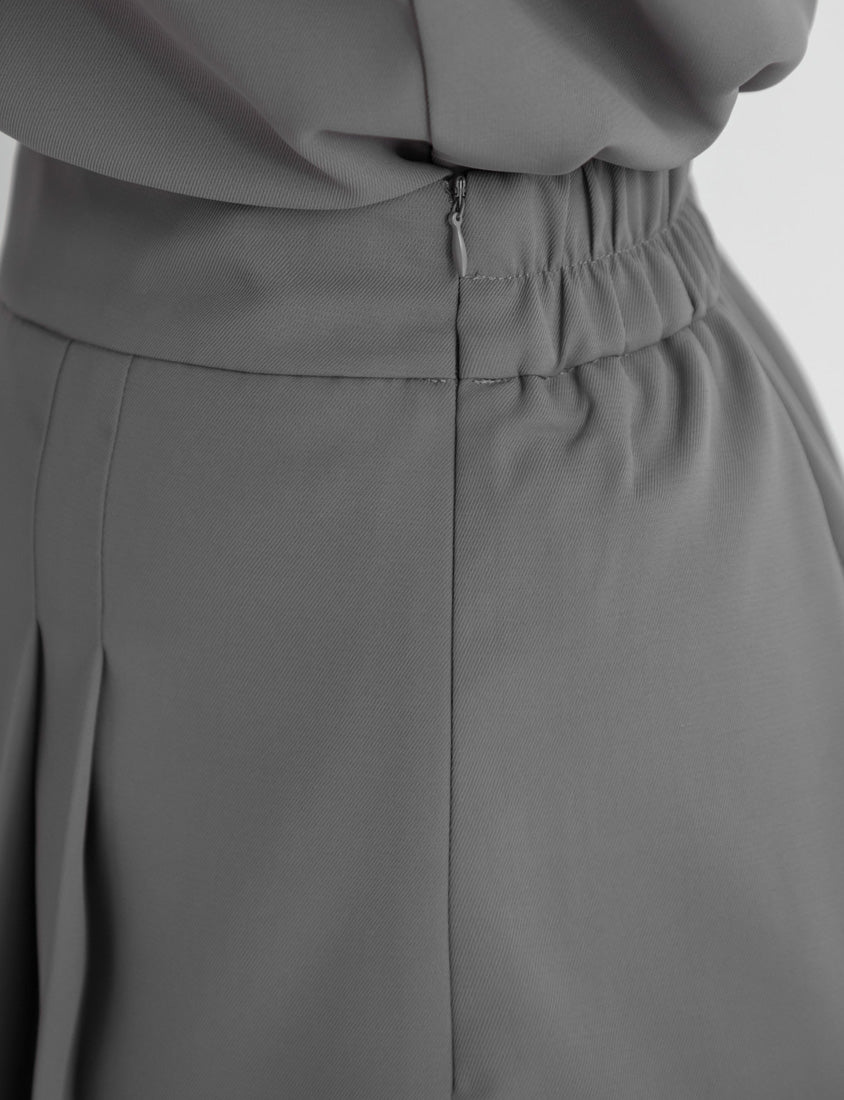 MISS. Elegant Wrinkle-Resistant Pleated Chiffon Plus Size Skirt