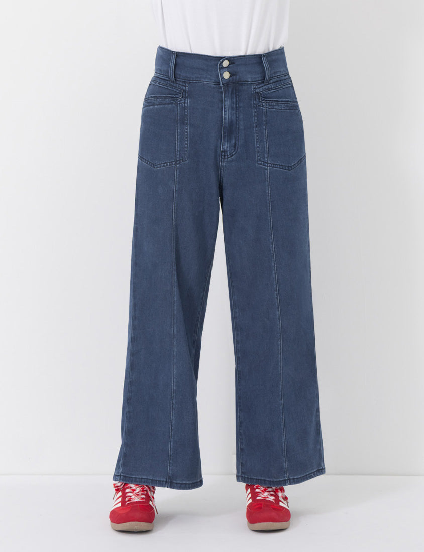 Lightweight Cloud Denim Zero-Restriction Plus Size Jeans (Regular)