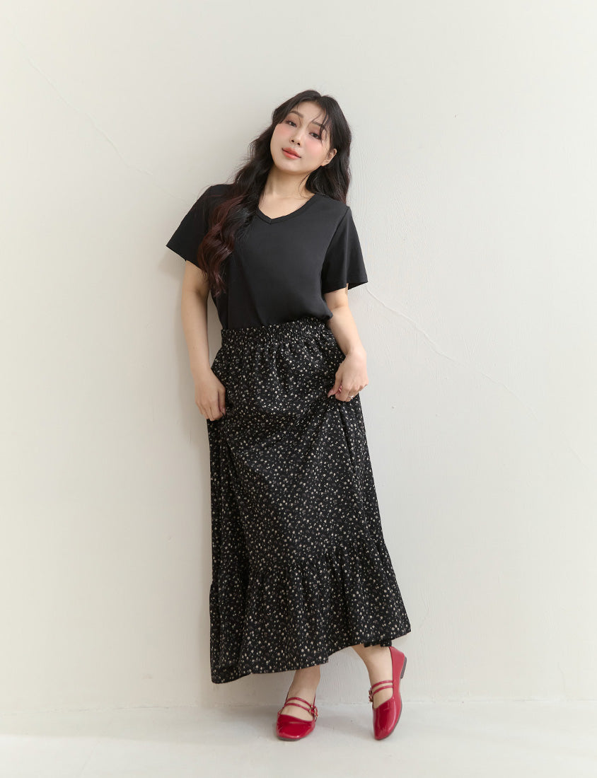 Soft Floral Full Elastic Waist Plus Size Tiered Maxi Skirt