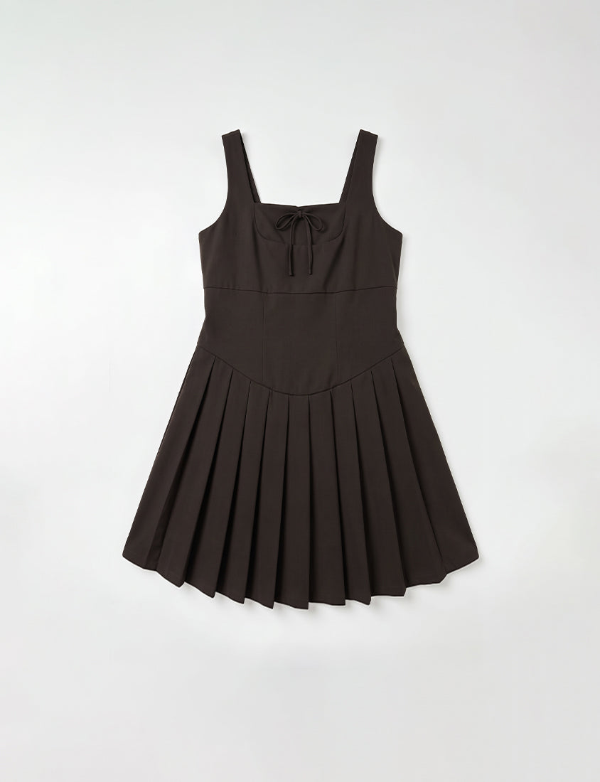 Square Neck Tie-Front Pleated Pinafore Plus Size Mini Dress