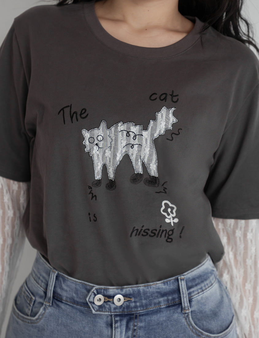 Contrast Lace Cat Faux Two-Piece Plus Size Tee