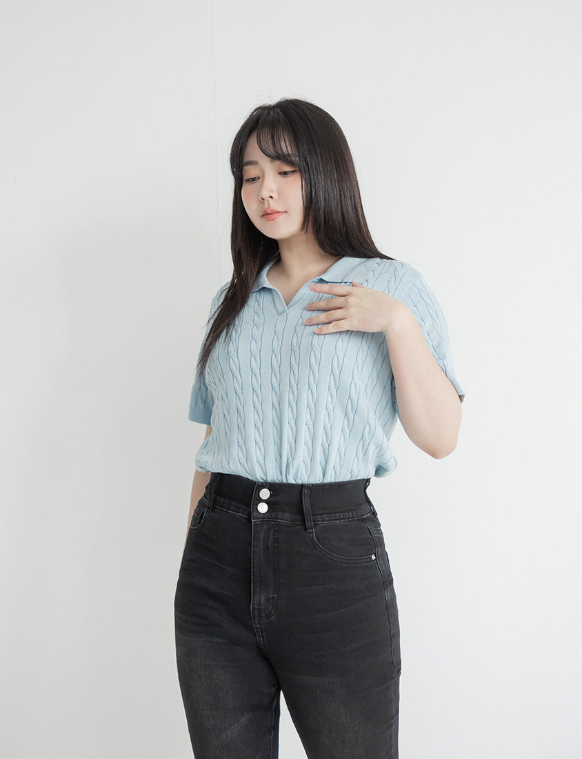 Heart Embroidered V-Neck Cable Knit Short Sleeve Plus Size Top
