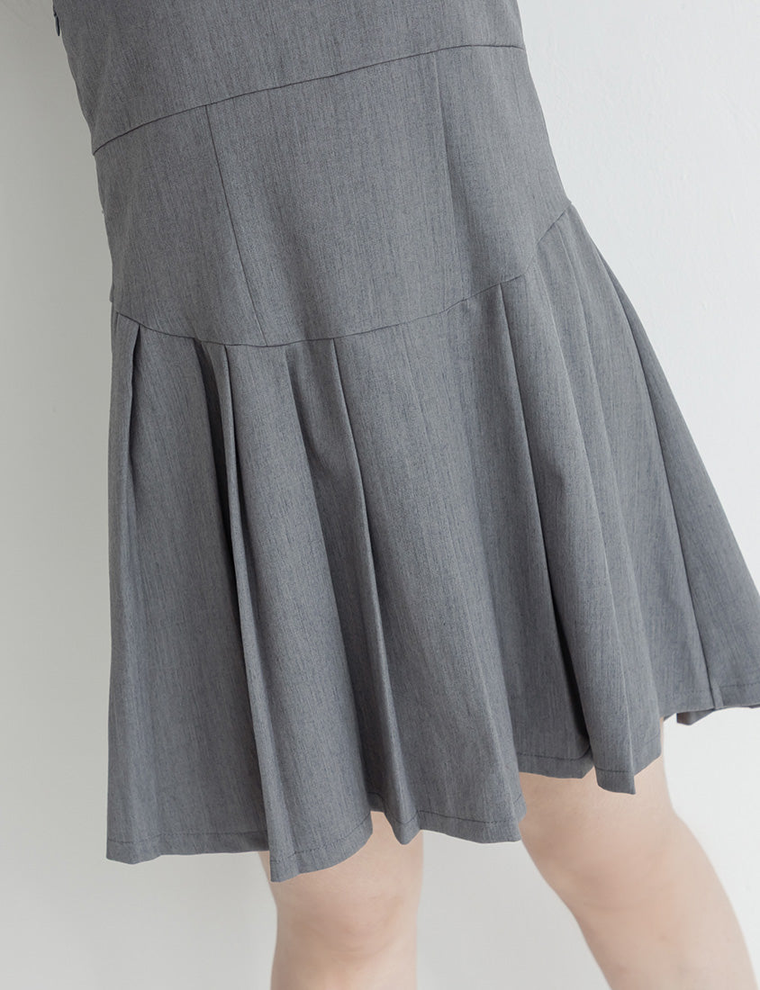 Square Neck Tie-Front Pleated Pinafore Plus Size Mini Dress