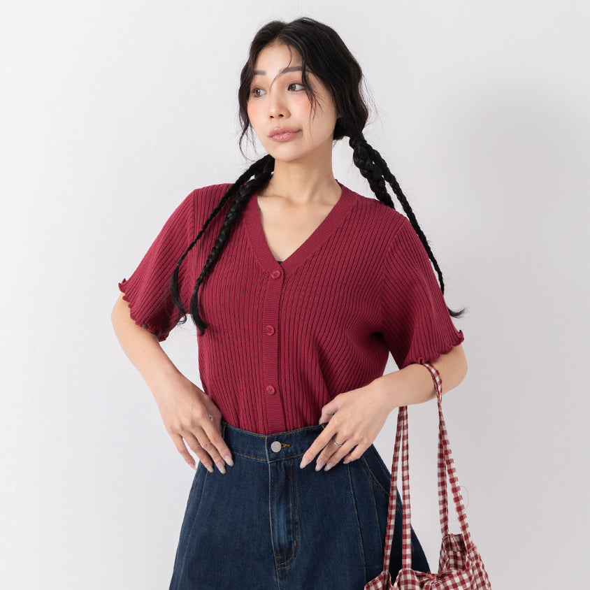 Playful Lettuce-Trim V-Neck Short Sleeve Knit Plus Size Top