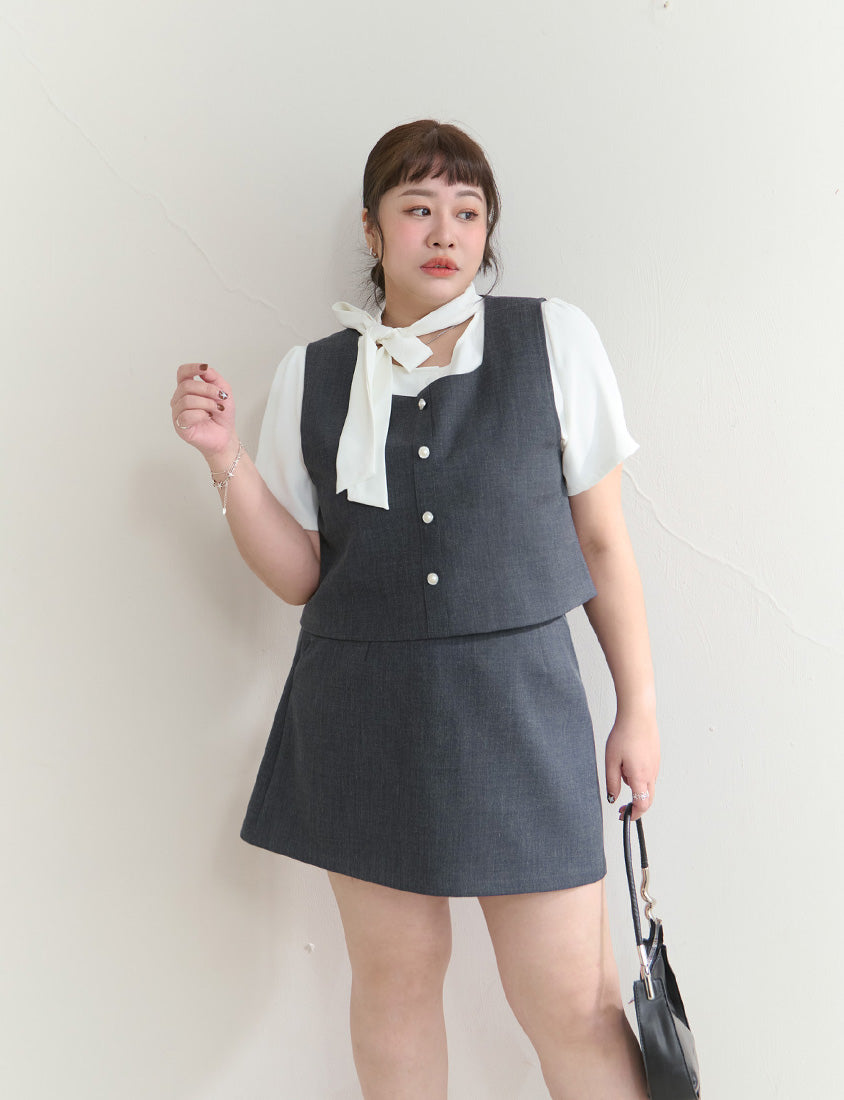 MISS. Korean Style Pearl Button Plus Size Tailored Vest
