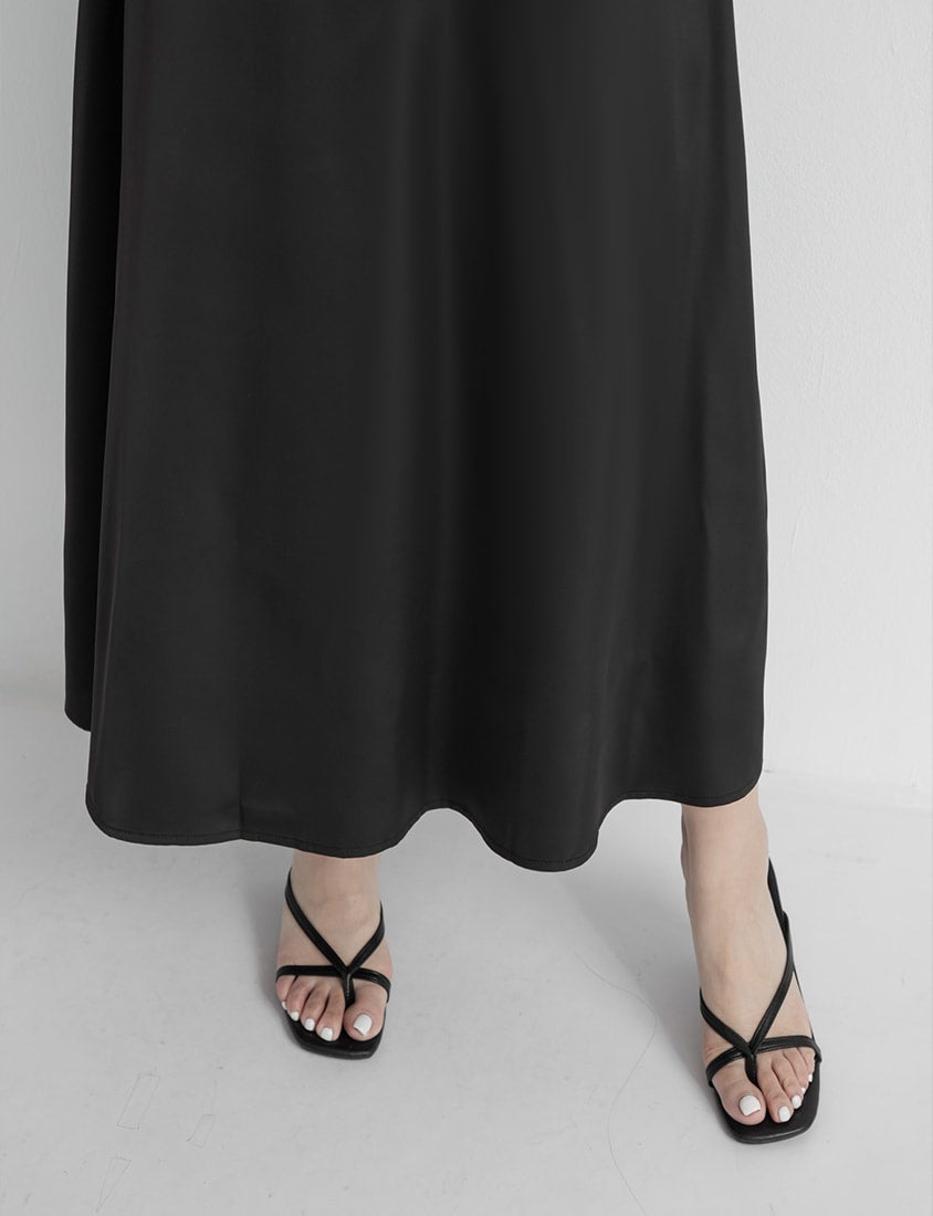 MISS. Soft Sheen Flowy Satin Plus Size Maxi Skirt