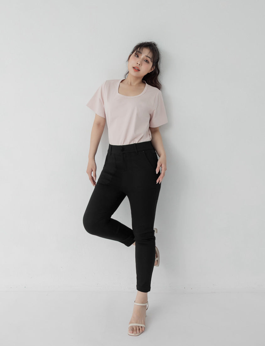 Tummy-Flattering Plus Size Slimming Pants  2.0 (Short)