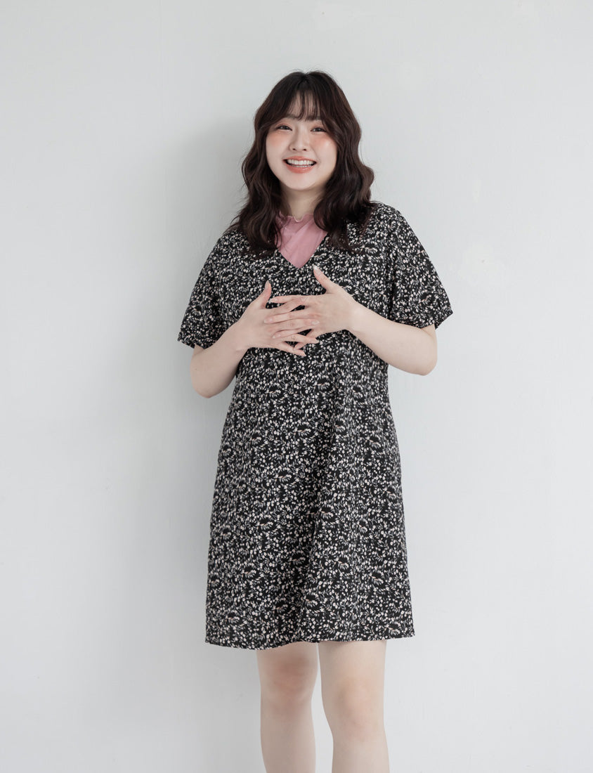 Japanese Style Floral Puff Sleeve V-Neck Plus Size Mini Dress