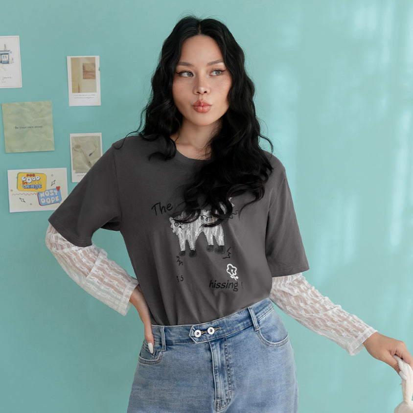 Contrast Lace Cat Faux Two-Piece Plus Size Tee
