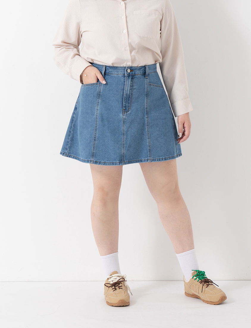 Apple-Shaped Friendly! Perfect Fit Seamed A-Line Denim Plus Size Mini Skirt