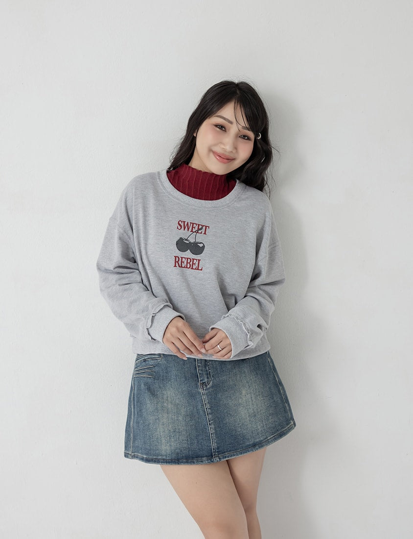 Cute Cherry Raw-Edge Oversized Sweatshirt