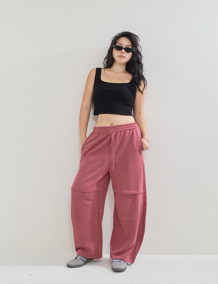 MUA! Open-Back Square Neck Plus Size Cropped Tank