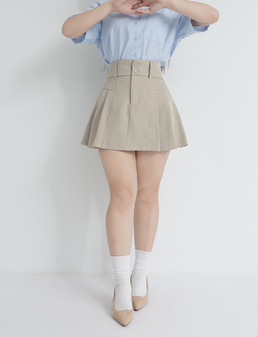 MISS. Minimal V-Neck Placket Rolled Sleeve Plus Size Shirt