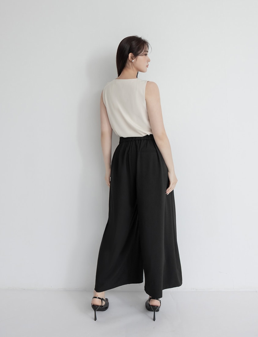 Pleated Cropped Plus Size Wide-Leg Pants