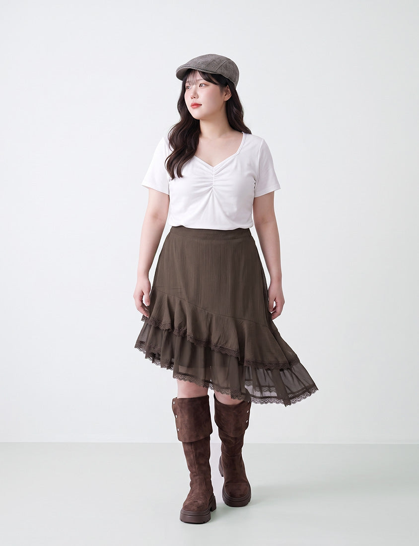 MUA! Sweet & Sexy Sweetheart Neck Cropped Plus Size Tee