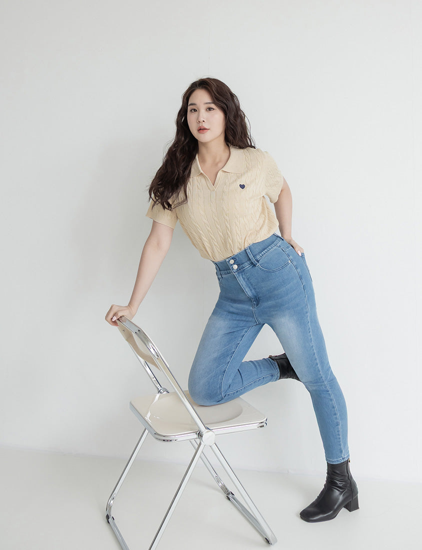 Heart Embroidered V-Neck Cable Knit Short Sleeve Plus Size Top