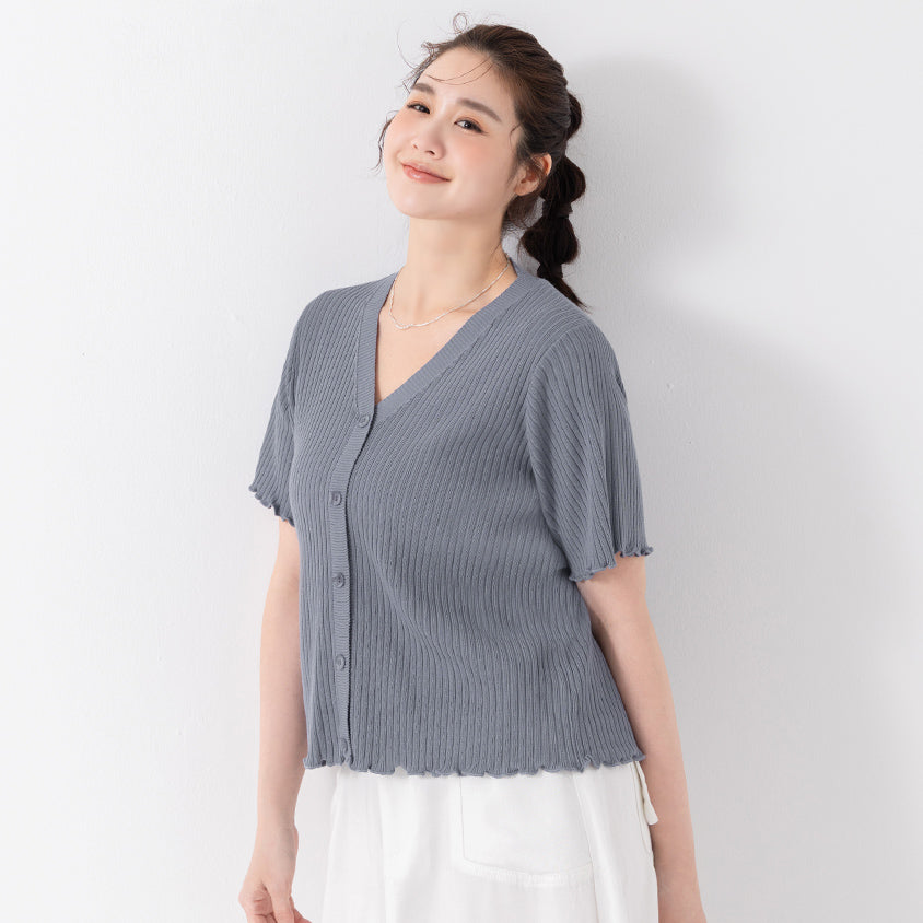 Playful Lettuce-Trim V-Neck Short Sleeve Knit Plus Size Top
