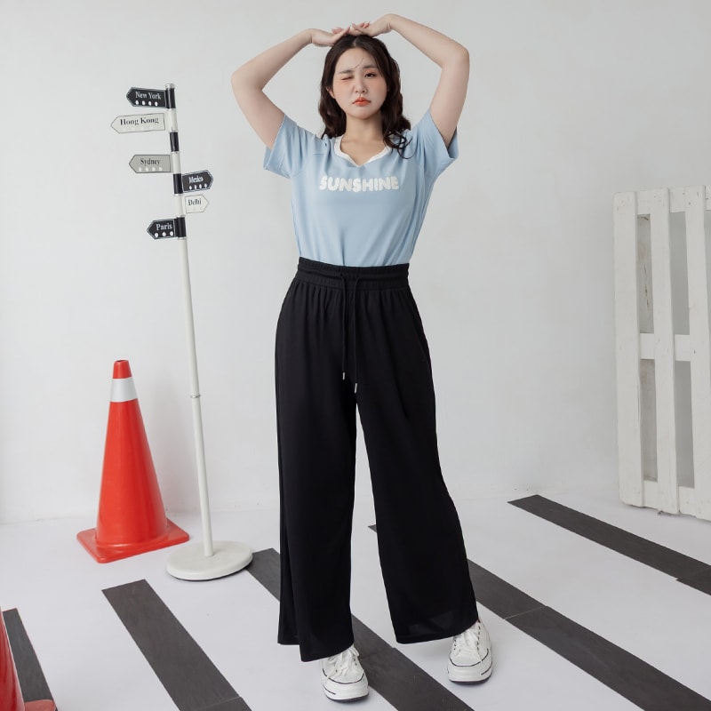 Hip-Contouring Slim Plus Size Wide Leg Pants (Regular)