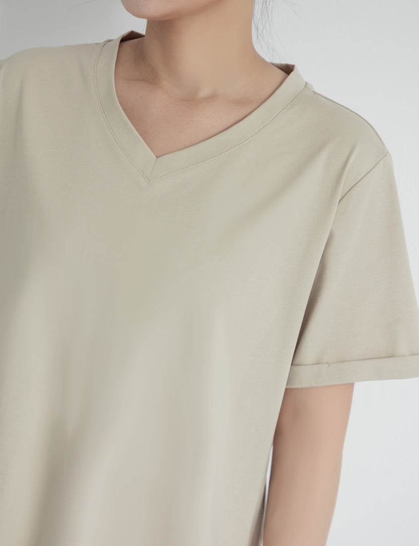Instant Icy Cooling Sorona Plus Size V-Neck Tee