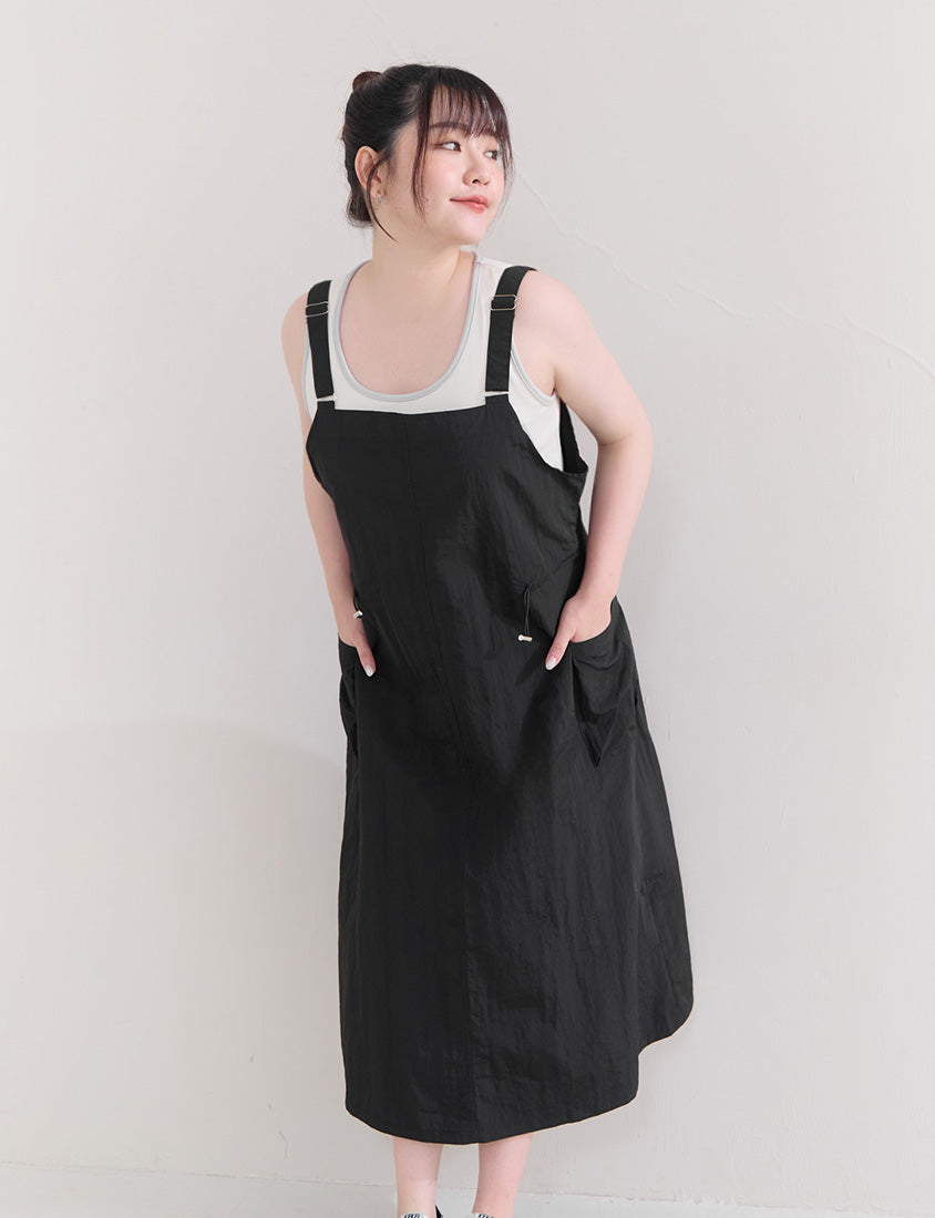 Light Utility Adjustable Strap Plus Size Maxi Dress