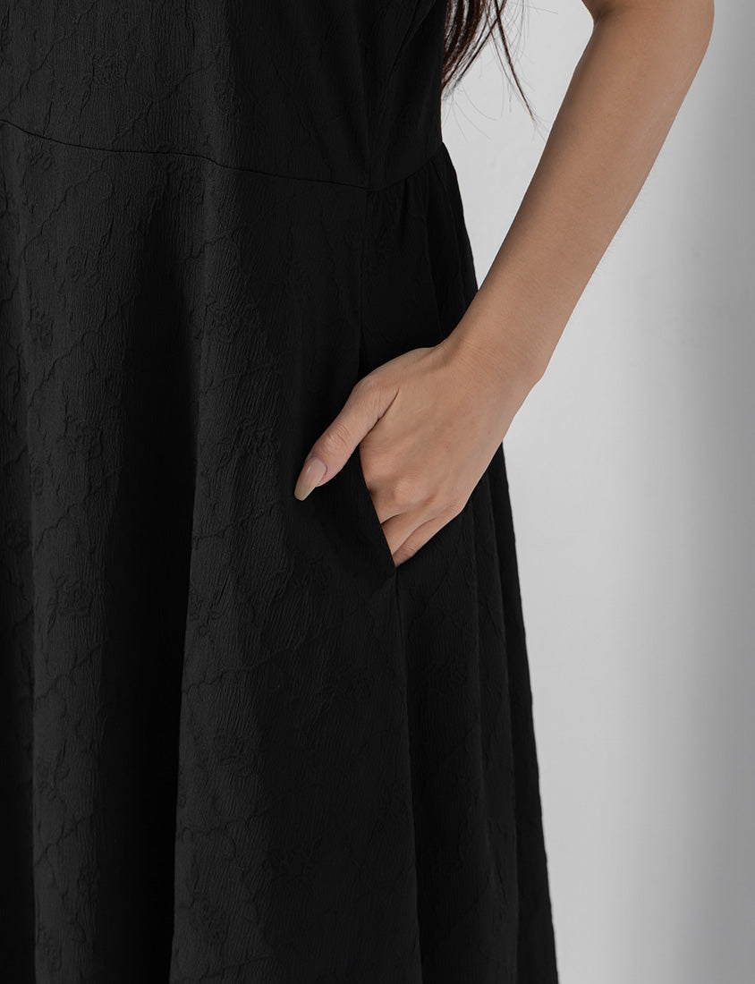 Elegant Jacquard Tie-Back Plus Size Maxi Dress