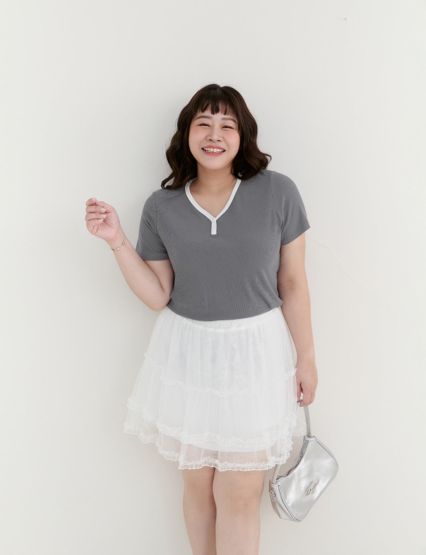 Simple V-Neck Contrast Ribbed Plus Size Tee