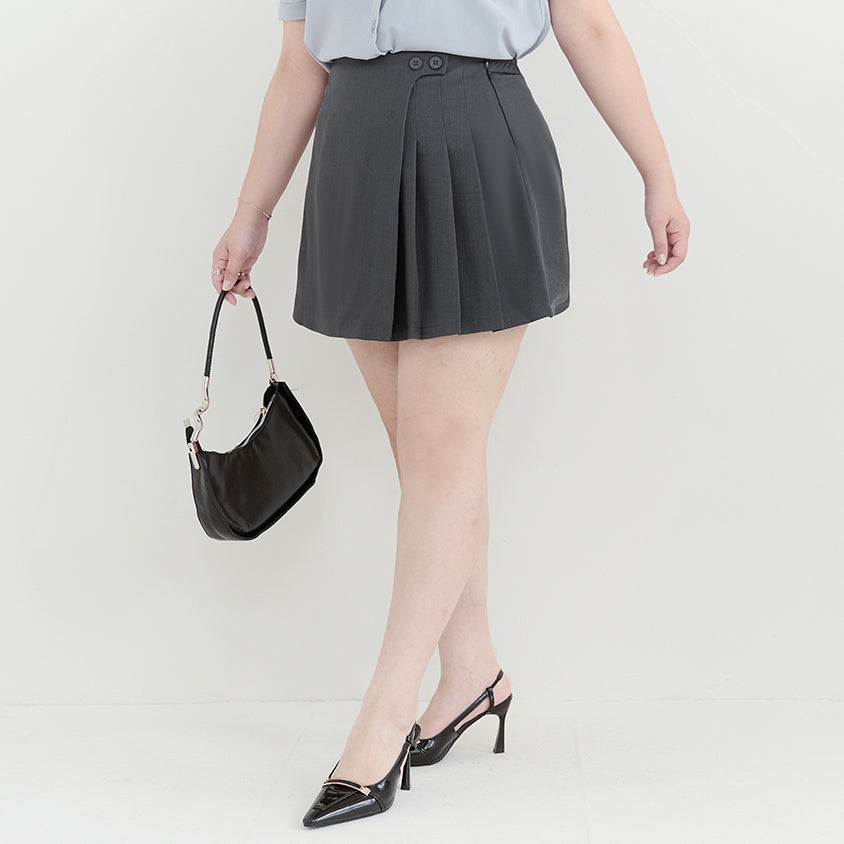 MISS. Slim Fit Asymmetrical Pleated Plus Size Mini Skirt