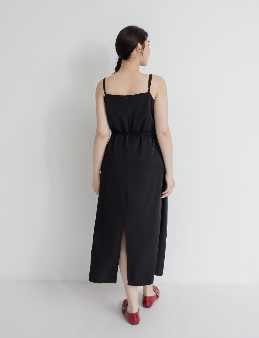 Wrinkle-Resistant A-Line  Plus Size Cami Maxi Dress (With Waist Tie)