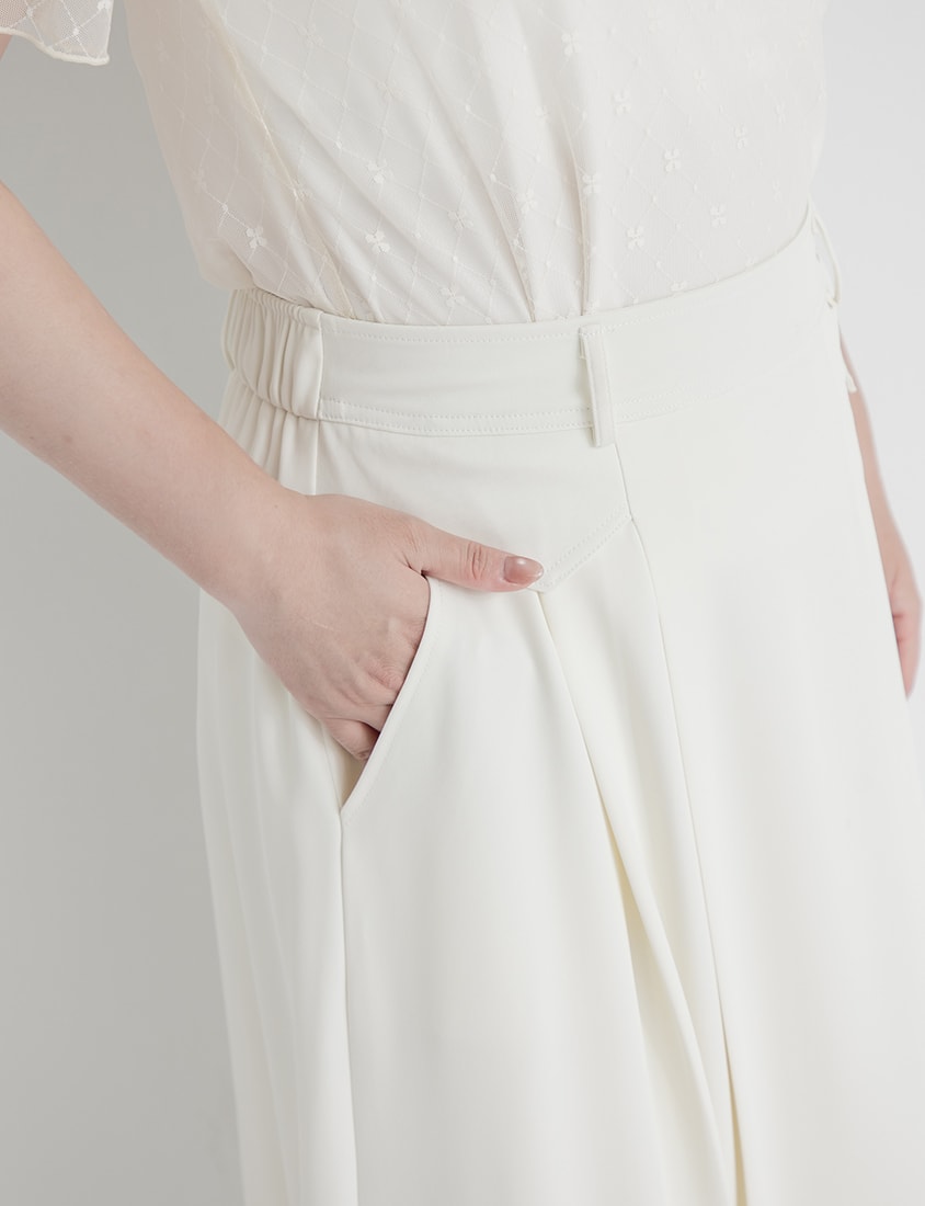 MISS. Slim Fit Tailored Pleated A-Line Plus Size Maxi Skirt