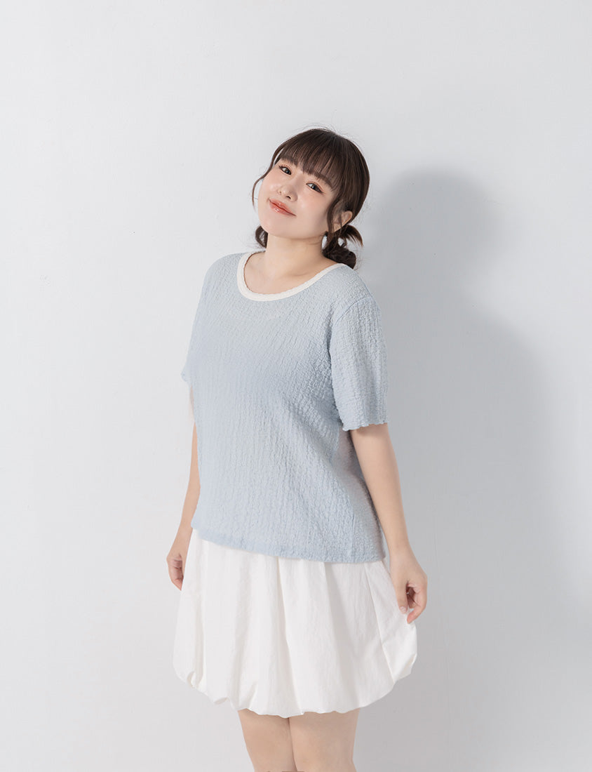 Sweet Colorful Contrast Trim Crinkle Plus Size Tee