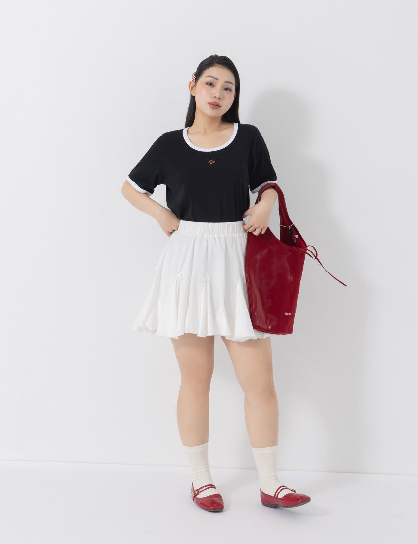Contrast Cherry Embroidery Crewneck Plus Size Tee