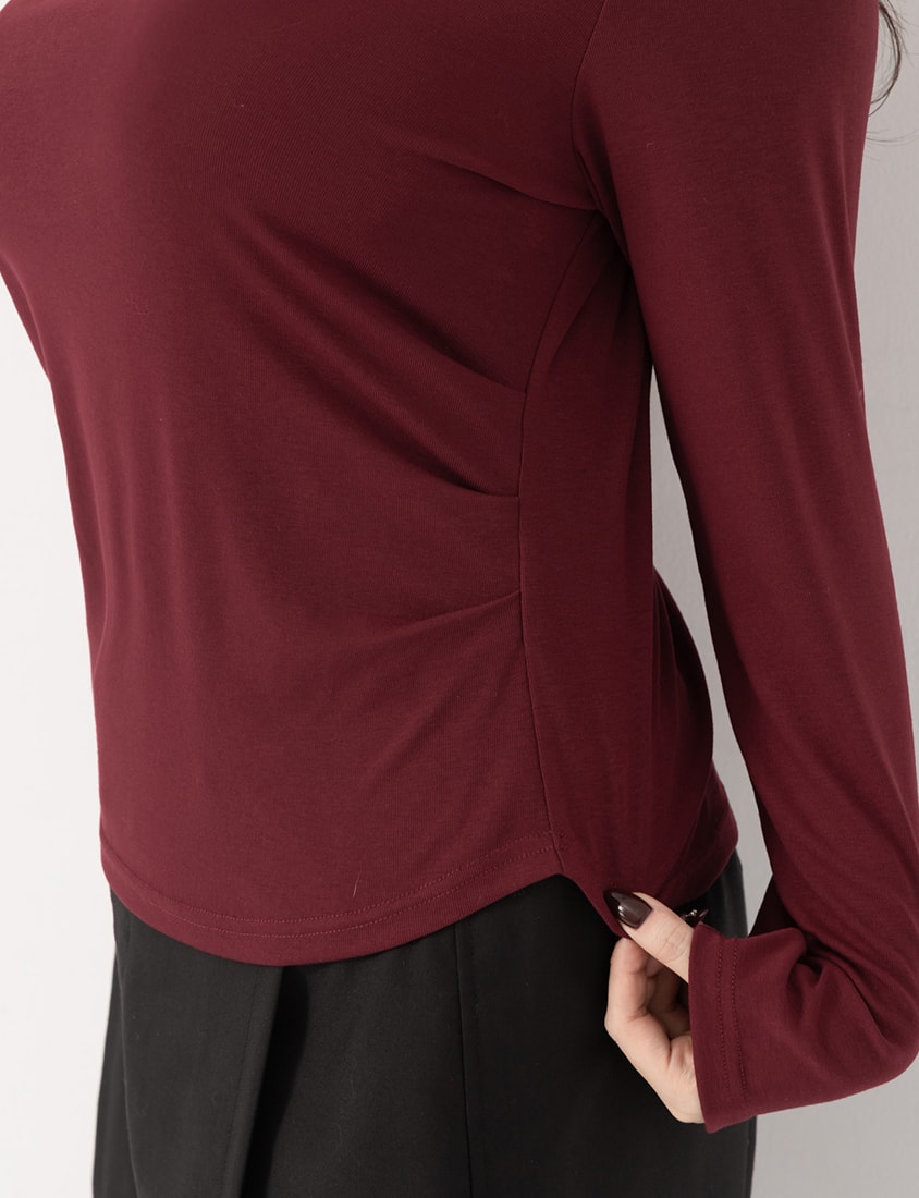 MUA! Versatile Round Neck Side Pleated Plus Size Long Sleeve Top