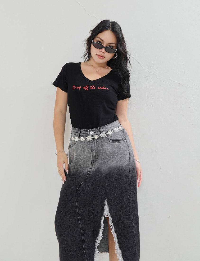MUA! V-Neck Printed Ribbed Plus Size Top