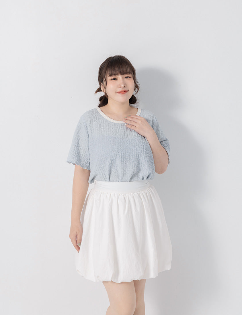 Sweet Colorful Contrast Trim Crinkle Plus Size Tee