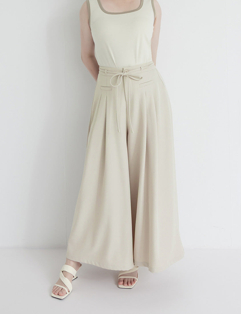 MISS. Pleated Cropped Plus Size Wide Leg Pants (With Waist Tie)