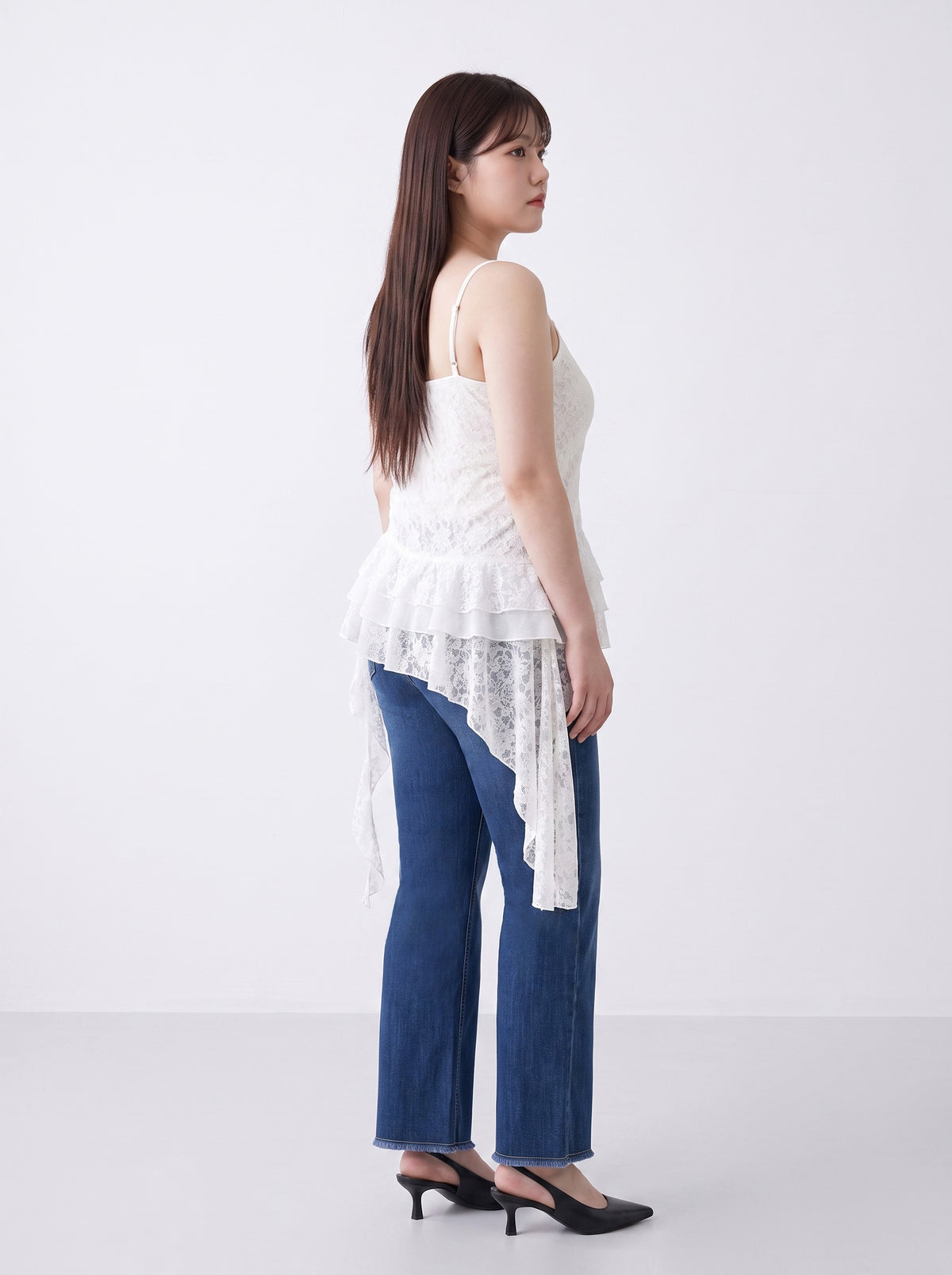 MUA! Sweet Lace Asymmetrical Hem Plus Size Cami Top