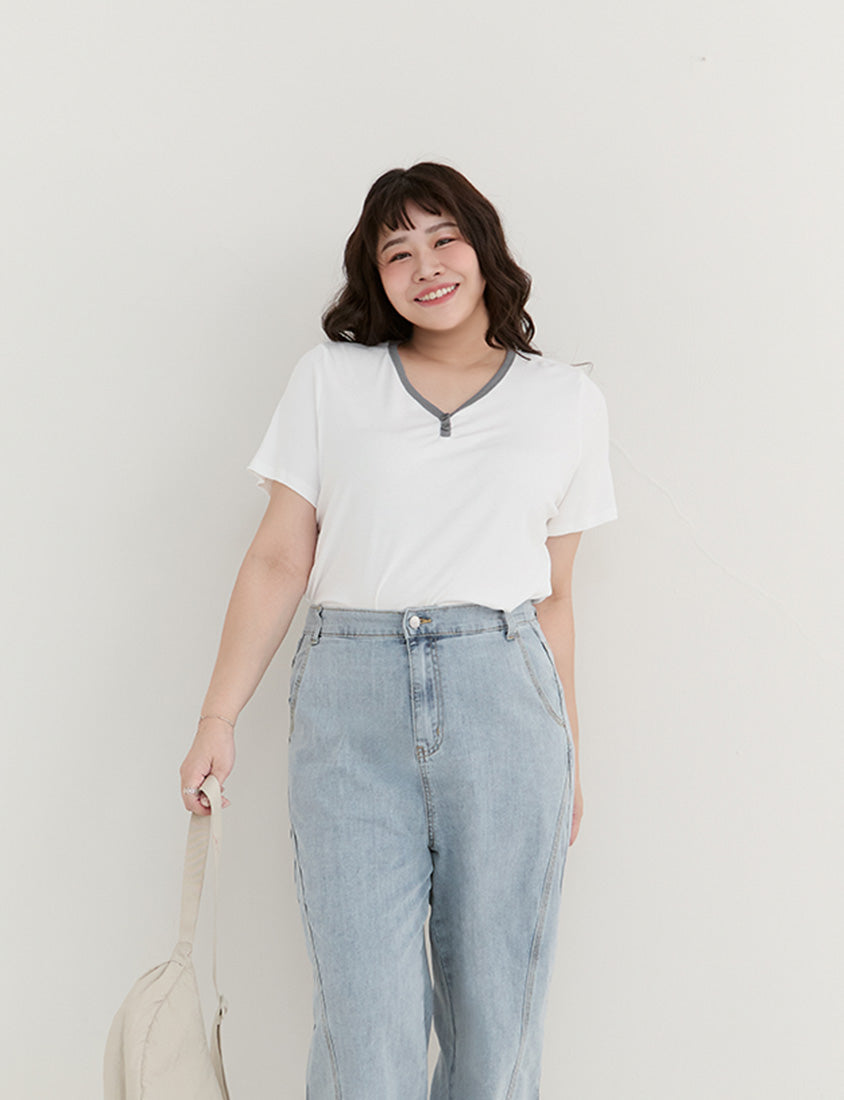 Simple V-Neck Contrast Ribbed Plus Size Tee