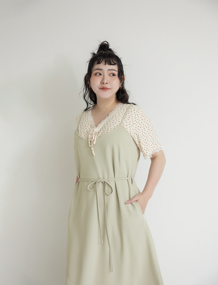Wrinkle-Resistant A-Line  Plus Size Cami Maxi Dress (With Waist Tie)