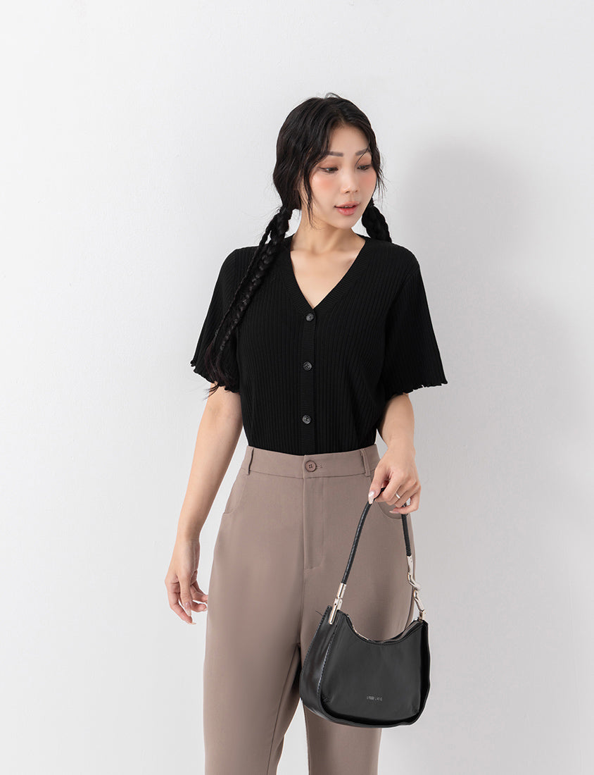Playful Lettuce-Trim V-Neck Short Sleeve Knit Plus Size Top