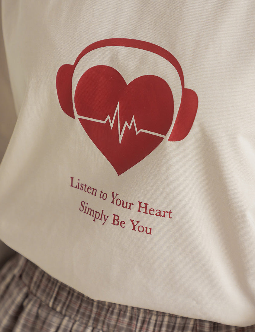 10th Anniversary Heartbeat Graphic Print Plus Size Sweatshirt